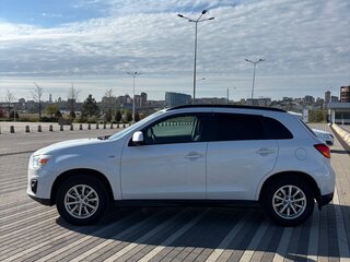 2014 Mitsubishi ASX I Рестайлинг, белый, 1150000 рублей, вид 4