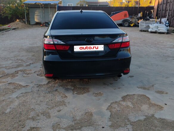 2017 Toyota Camry VII (XV50) Рестайлинг 2, чёрный, 2200000 рублей - вид 2