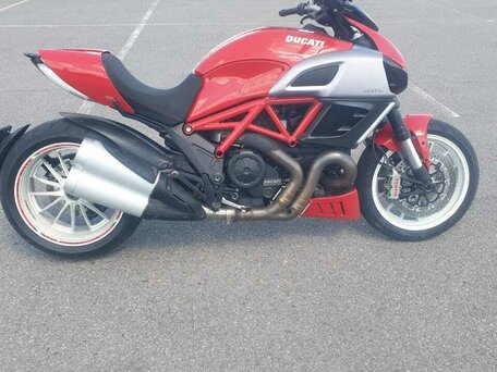 2013 Ducati Diavel, красный, 850000 рублей, вид 2
