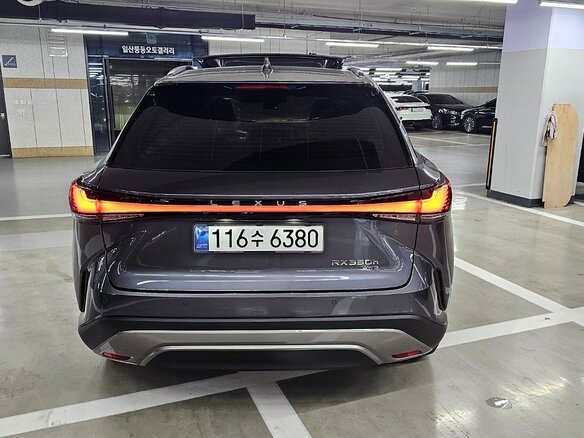 2026 Lexus RX 350h V, серый, 9300000 рублей - вид 3
