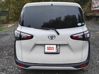 2017 Toyota Sienta II, белый, 1380000 рублей, вид 4