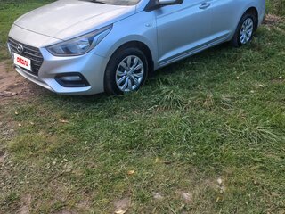 2019 Hyundai Solaris II, серебристый, 1150000 рублей, вид 2