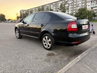 2009 Skoda Octavia II (A5) Рестайлинг, чёрный, 570000 рублей, вид 3
