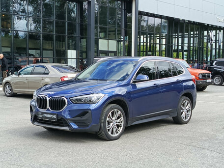 2020 BMW X1 16d sDrive II (F48) Рестайлинг, синий, 2370000 рублей, вид 1