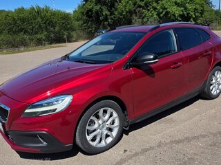 2017 Volvo V40 Cross Country I Рестайлинг, красный, 1150000 рублей, вид 1