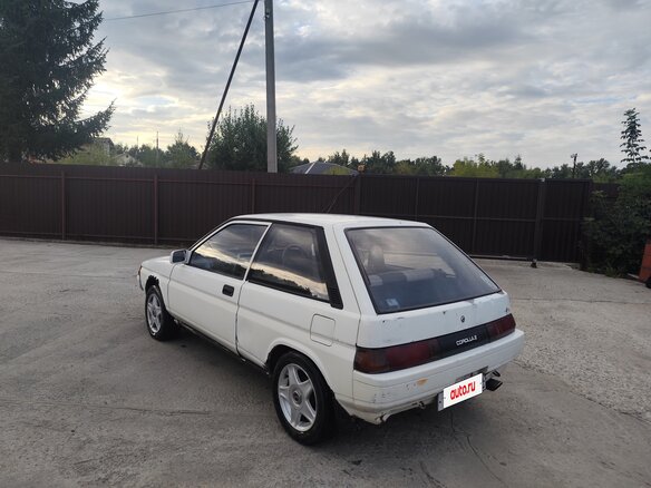 1988 Toyota Corolla II III (L30), белый, 120000 рублей - вид 6