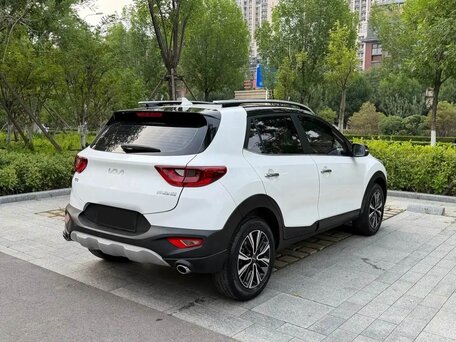 2023 Kia KX1, белый, 1390000 рублей, вид 4