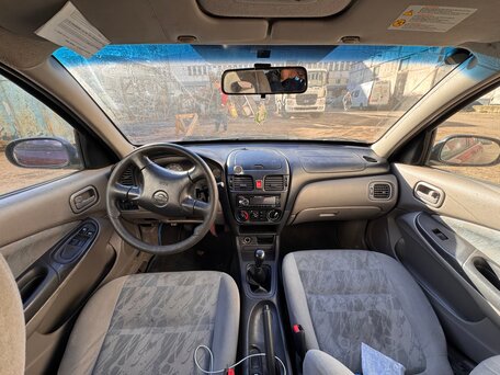 2000 Nissan Almera II (N16), пурпурный, 110000 рублей, вид 5
