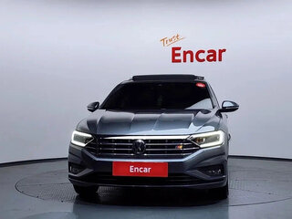 2022 Volkswagen Jetta VII Рестайлинг, серебристый, 1460000 рублей, вид 2