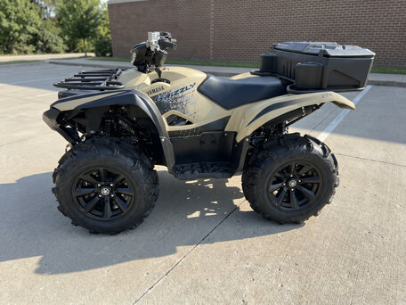 2026 Yamaha Grizzly 700, чёрный, 1669700 рублей, вид 2