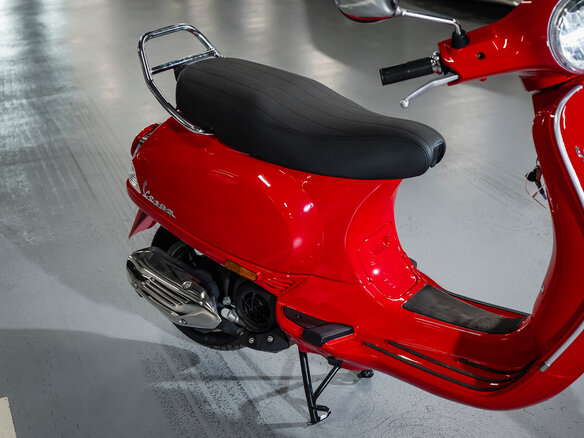 2025 Vespa LXV 125, красный, 500000 рублей - вид 11
