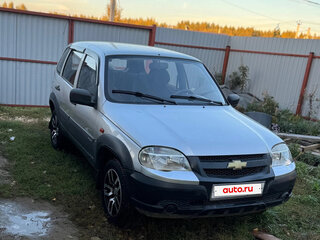 2005 Chevrolet Niva I, серебристый, 340000 рублей, вид 3