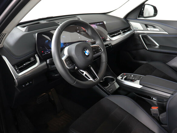 2025 BMW X1 Long 25Li xDrive III (U11/U12), синий, 6100000 рублей - вид 16