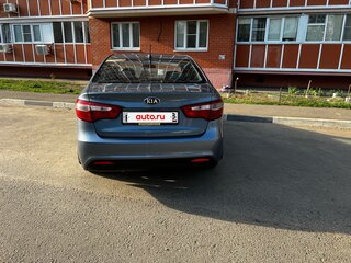2013 Kia Rio 5-speed III, голубой, 700000 рублей, вид 2