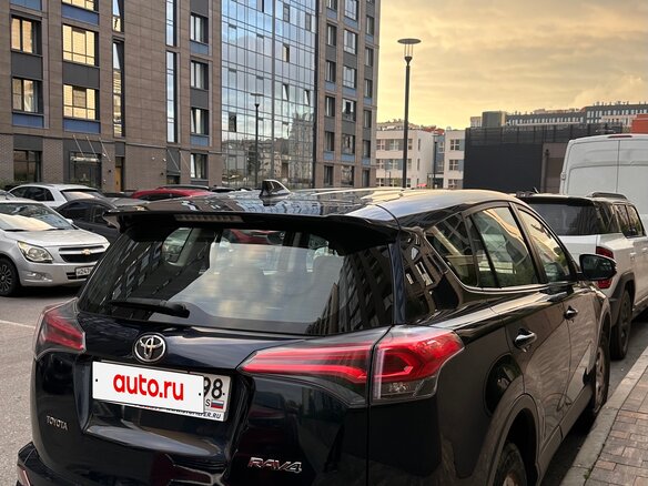 2019 Toyota RAV4 IV (XA40) Рестайлинг, синий, 2300000 рублей - вид 3
