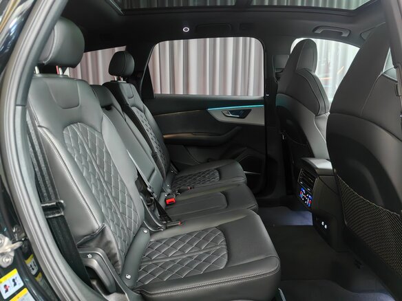 2024 Audi Q7 50 TDI II (4M) Рестайлинг 2, чёрный - вид 7