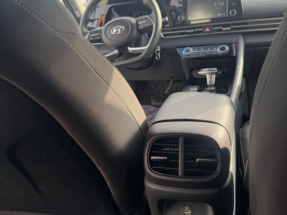 2023 Hyundai Elantra VII (CN7), белый, 2200000 рублей - вид 17