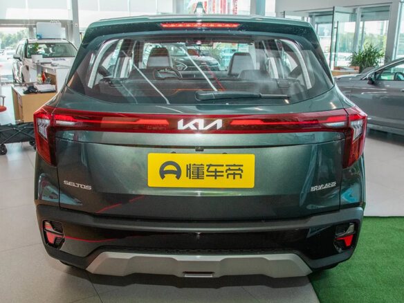 2026 Kia Seltos I Рестайлинг, зелёный, 2100000 рублей - вид 5