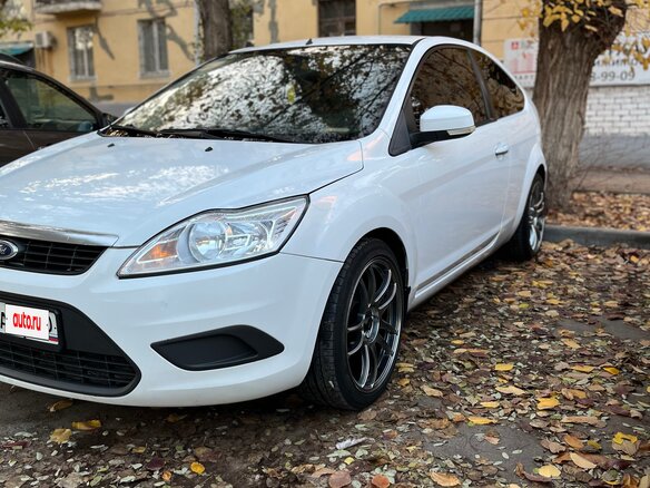 2010 Ford Focus II Рестайлинг, белый, 420000 рублей