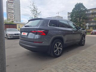 2021 Skoda Kodiaq I, серый, 3300000 рублей, вид 4