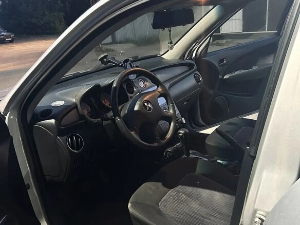 2003 Mitsubishi Outlander I, серебристый, 415000 рублей - вид 10