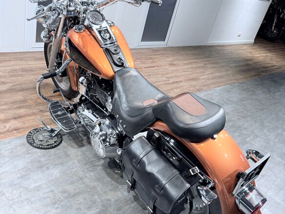 2008 Harley-Davidson Fat Boy, оранжевый, 1099000 рублей - вид 7