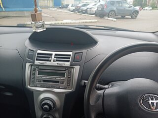 2006 Toyota Vitz II (XP90), чёрный, 550000 рублей, вид 5