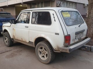 1998 Lada (ВАЗ) 2121 (4x4) I Рестайлинг, белый, 180000 рублей, вид 3