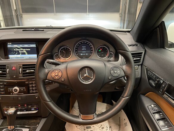2010 Mercedes-Benz E-Класс 250 5G-Tronic IV (W212, S212, C207), белый, 1300000 рублей - вид 13