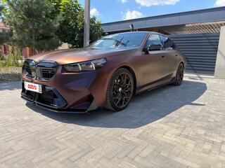 2024 BMW 5 серии 523d VIII (G60/G61/G68), серый, 7800000 рублей, вид 2