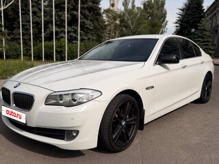 2013 BMW 5 серии 520i VI (F10/F11/F07), белый, 1750000 рублей, вид 1