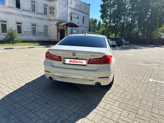 2020 BMW 5 серии 520d VII (G30/G31/G38), белый, 4800000 рублей, вид 3