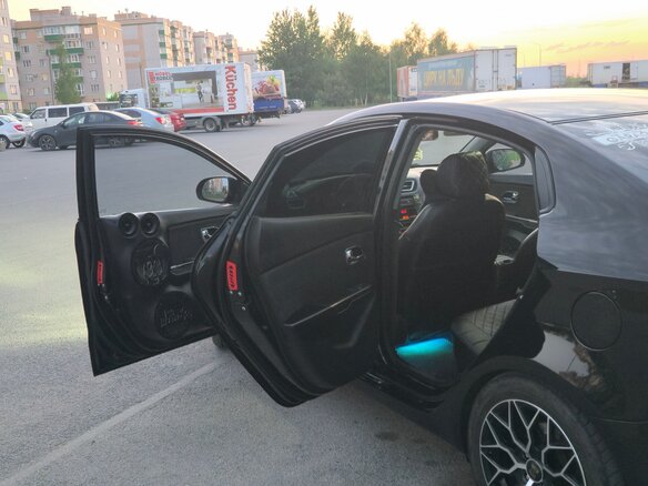 2012 Kia Rio 5-speed III, чёрный, 800000 рублей - вид 33