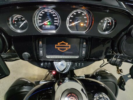 2016 Harley-Davidson CVO Street Glide, синий, 1450000 рублей, вид 5