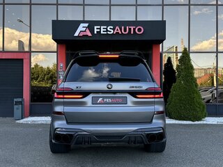 2024 BMW X7 M60i I (G07) Рестайлинг, серый, 23000000 рублей, вид 5