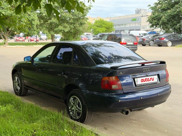 1995 Audi A4 I (B5), синий, 105000 рублей - вид 7