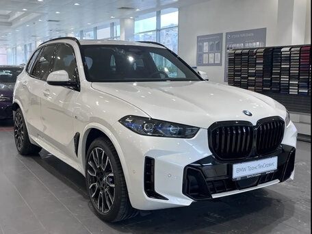 2025 BMW X5 40i IV (G05/G18) Рестайлинг, белый, 13290000 рублей, вид 3