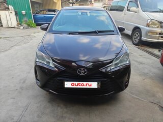 2018 Toyota Vitz III (XP130) Рестайлинг, фиолетовый, 850000 рублей, вид 2