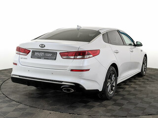 2018 Kia Optima IV Рестайлинг, белый, 1425000 рублей, вид 5