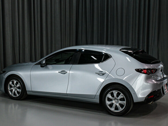 2019 Mazda 3 IV (BP), серый, 1500000 рублей - вид 17
