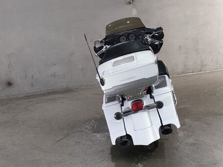 2008 Harley-Davidson Street Glide, белый, 518000 рублей, вид 4