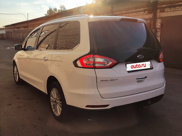 2017 Ford Galaxy PowerShift III, белый - вид 5