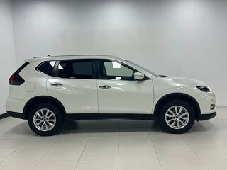 2022 Nissan X-Trail III Рестайлинг, белый, 1670000 рублей, вид 4