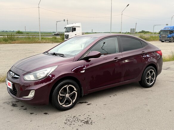 2011 Hyundai Solaris I, фиолетовый, 750000 рублей