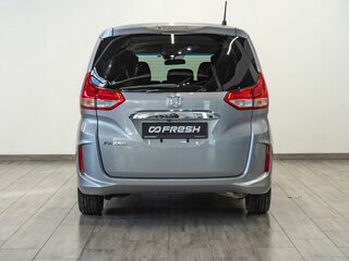 2019 Honda Freed II, серебристый, 1449000 рублей, вид 4