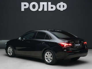 2019 Mercedes-Benz A-Класс 200 IV (W177), чёрный, 2450000 рублей, вид 4
