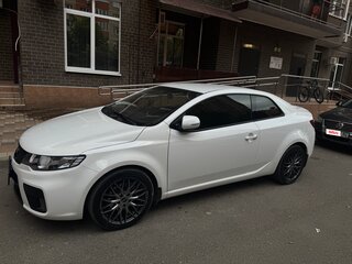 2011 Kia Cerato Koup II, белый, 950000 рублей, вид 3