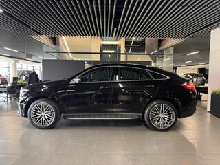 2025 Mercedes-Benz GLE Coupe AMG 53 AMG II (C167) Рестайлинг, чёрный, 16500000 рублей, вид 4