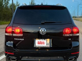 2007 Volkswagen Touareg I Рестайлинг, чёрный, 1700000 рублей, вид 4