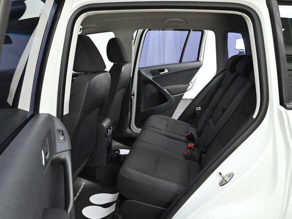2015 Volkswagen Tiguan I Рестайлинг, белый, 1149000 рублей - вид 12